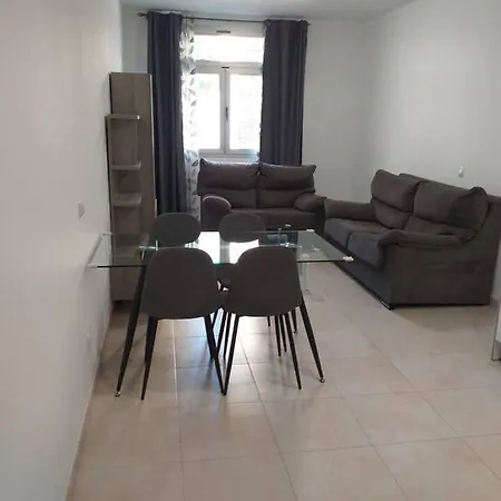 Inviting 2-bed In Arrecife *